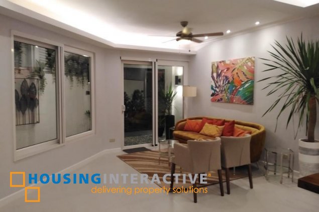 bungalow house with 3br for rent in bf homes