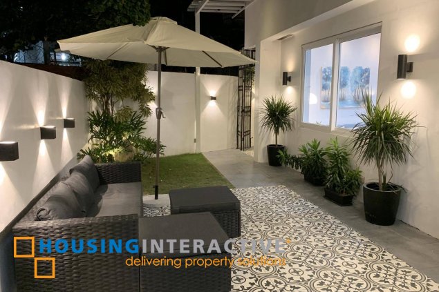 bungalow house with 3br for rent in bf homes