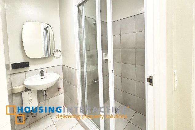 fully furnished 2br unit with parking for lease in two serendra