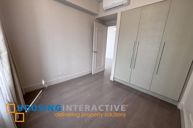 for rent/sale semi furnished 2br with parking in makati