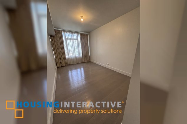 for rent/sale semi furnished 2br with parking in makati