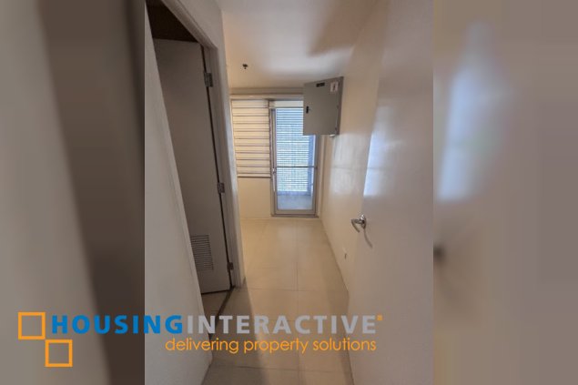 for rent/sale semi furnished 2br with parking in makati