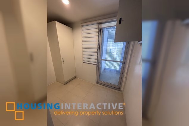 for rent/sale semi furnished 2br with parking in makati