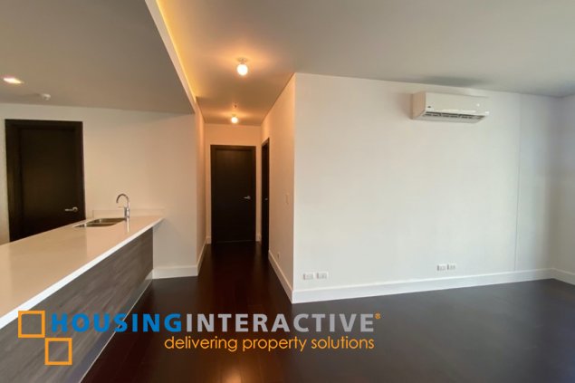 for sale 2br with parking in garden tower 2