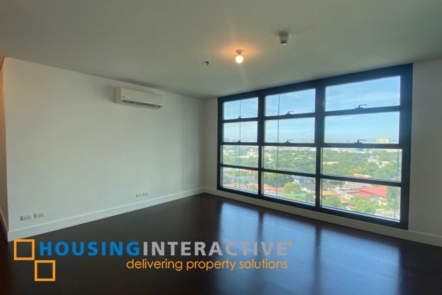 for sale 2br with parking in garden tower 2