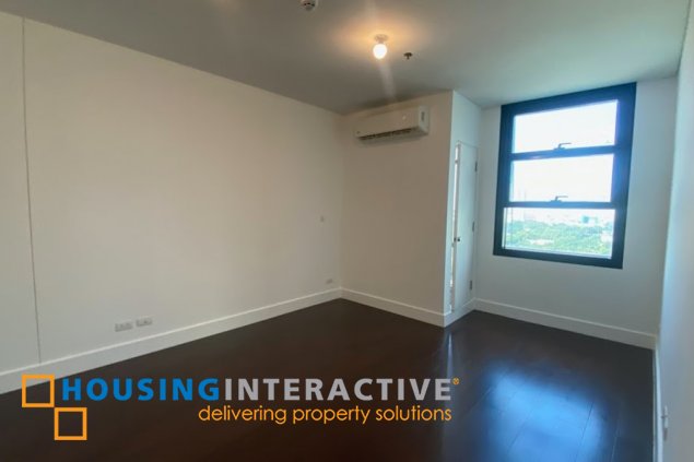 for sale 2br with parking in garden tower 2