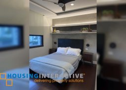 for sale 2br with parking in garden tower 2