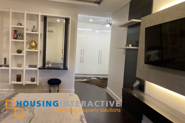 for sale 2br with parking in garden tower 2