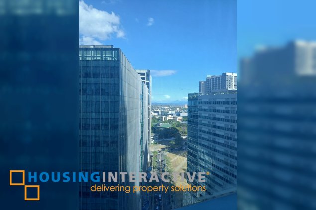 fully furnished 2br unit with parking for rent in one uptown residences