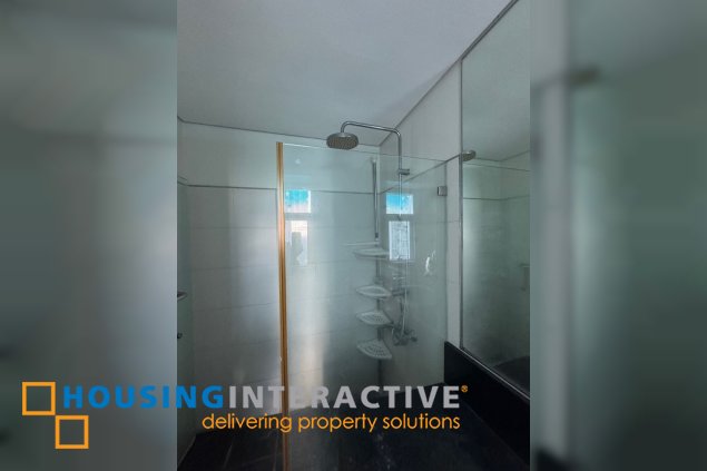 furnished 3br unit with parking for rent in two serendra