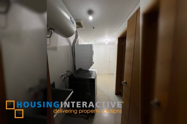 fully furnished 2br unit with parking for rent in park terraces