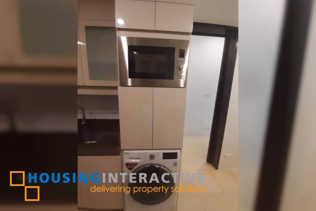 fully furnished 3br unit with parking for lease in grand hyatt residences