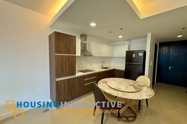 fully furnished 3br unit with parking for lease in grand hyatt residences