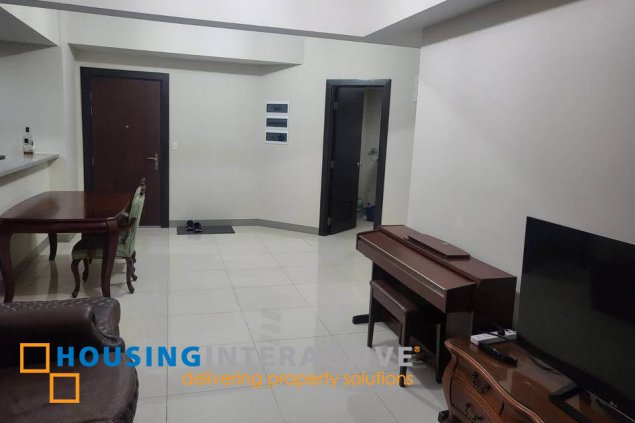 furnished 3br unit with balcony and parking for sale in uptown parksuites