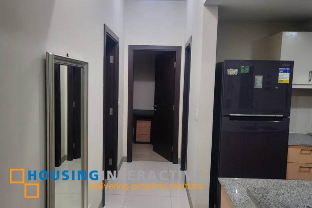 furnished 3br unit with balcony and parking for sale in uptown parksuites