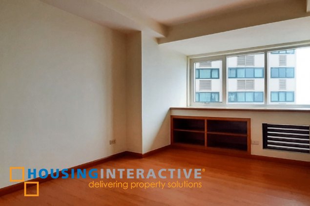 fully furnished 1br for sale in lee gardens