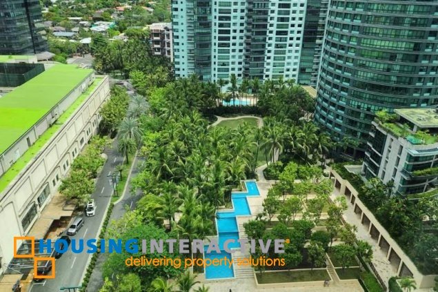 for sale 2br with parking in amorsolo square