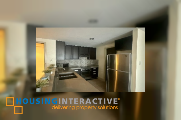 fully furnished 2br with 2 parking for rent in edades tower