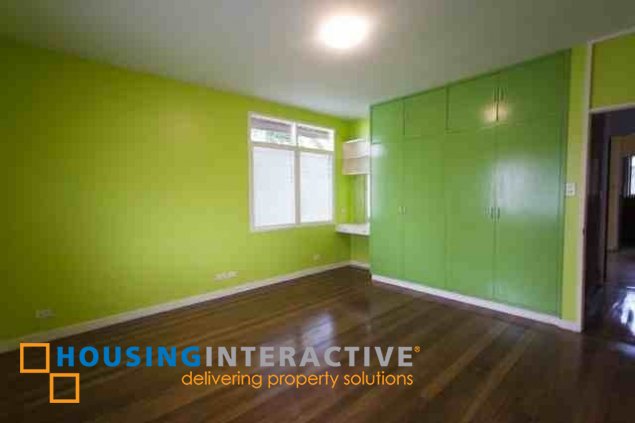 for sale 4br house in bo. kapitolyo pasig city