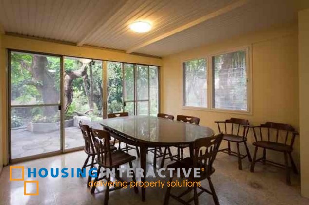 for sale 4br house in bo. kapitolyo pasig city