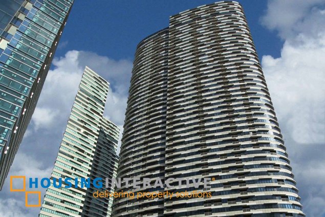 furnished 2br with parking for rent in one rockwell west