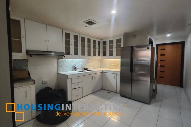 furnished 3br unit with parking for sale in skyland plaza tower
