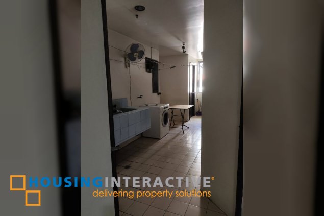 furnished 3br unit with parking for sale in skyland plaza tower