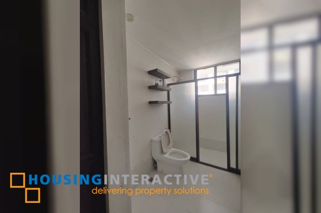 furnished 3br unit with parking for sale in skyland plaza tower