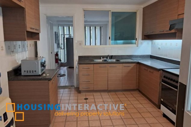 semi-furnished 3br unit with parking for lease in regency at salcedo