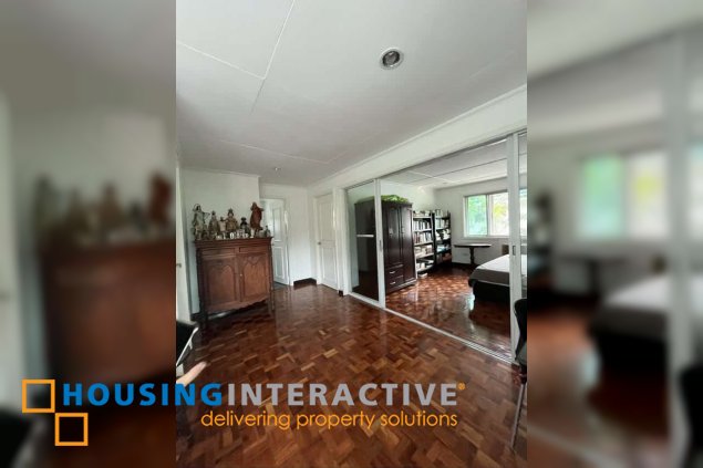 for sale 2 storey house 2br in ayala alabang