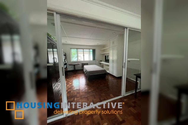 for sale 2 storey house 2br in ayala alabang