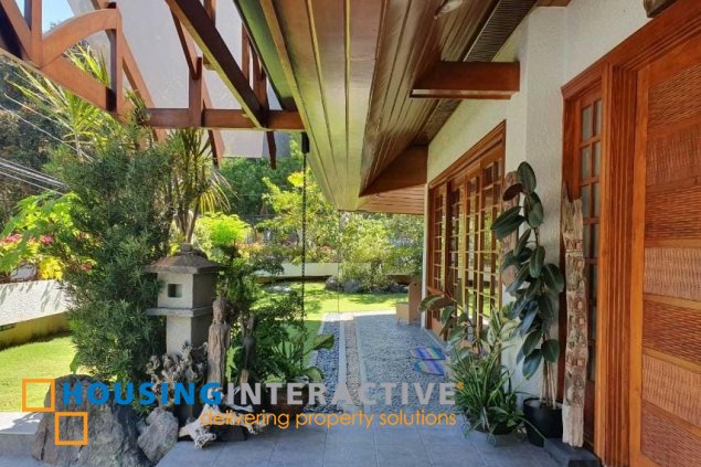 ayala alabang 4br with parking corner house for sale