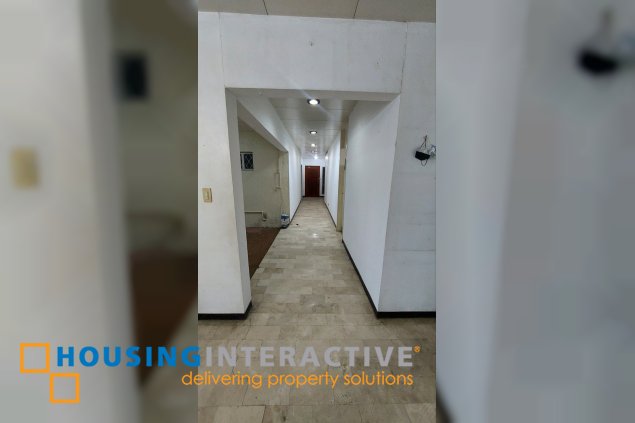 alabang hills house 5br with parking for sale