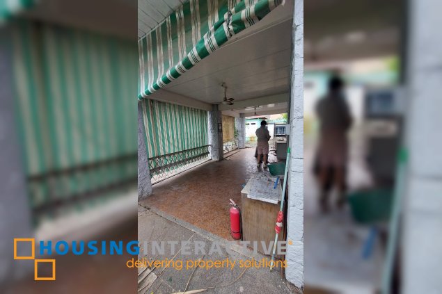 alabang hills house 5br with parking for sale