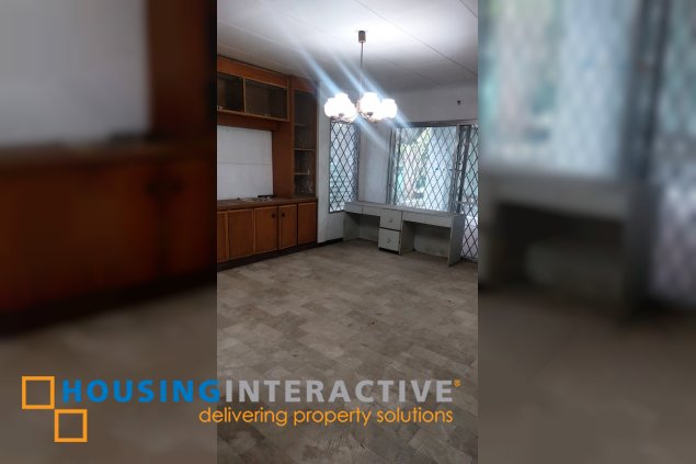 alabang hills house 5br with parking for sale