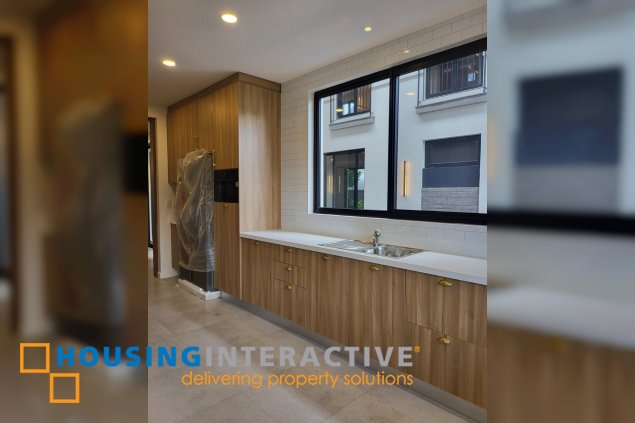 ayala alabang brand new modern design house for sale