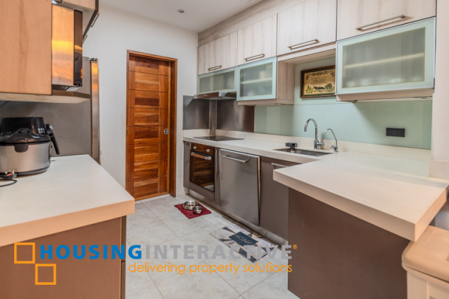 for lease – crescent park residences, bgc