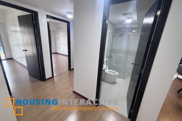 semi furnished 3br with parking for rent in park triangle