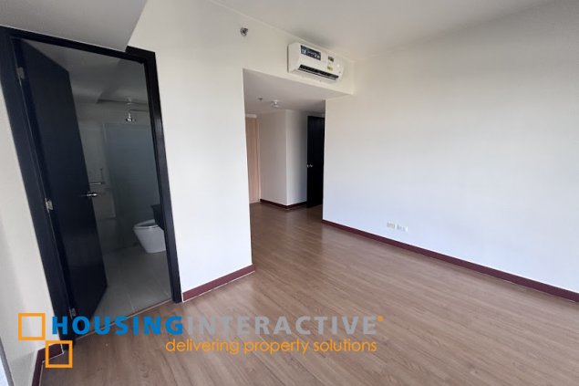 semi furnished 3br with parking for rent in park triangle