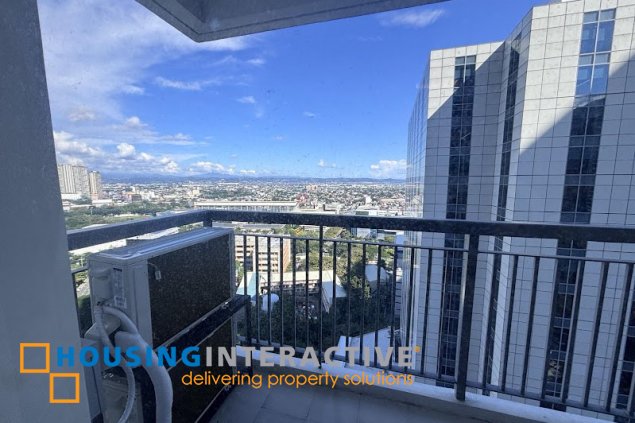 semi furnished 3br with parking for rent in park triangle