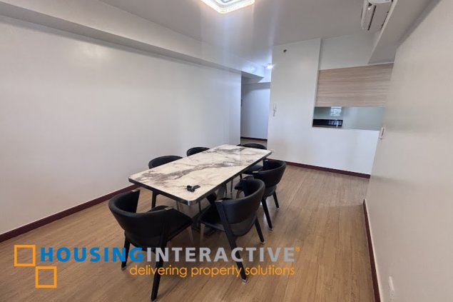 semi furnished 3br with parking for rent in park triangle