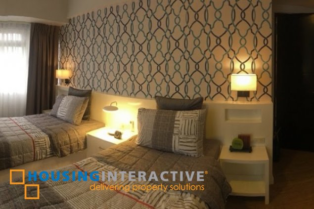 for rent furnished 3br with parking in one maridien