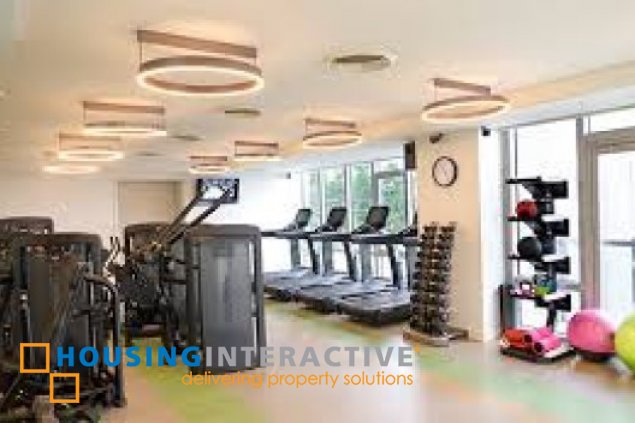 fully furnished 3br with parking in kirov tower