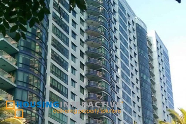 fully furnished 1br with parking in hidalgo place