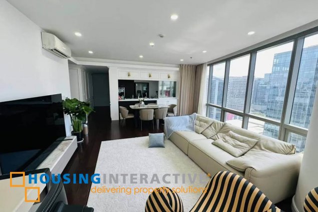 semi-furnised 2br unit with parking for lease in the suites