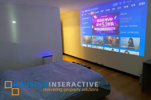 fully furnished 2br unit with parking for sale in one serendra