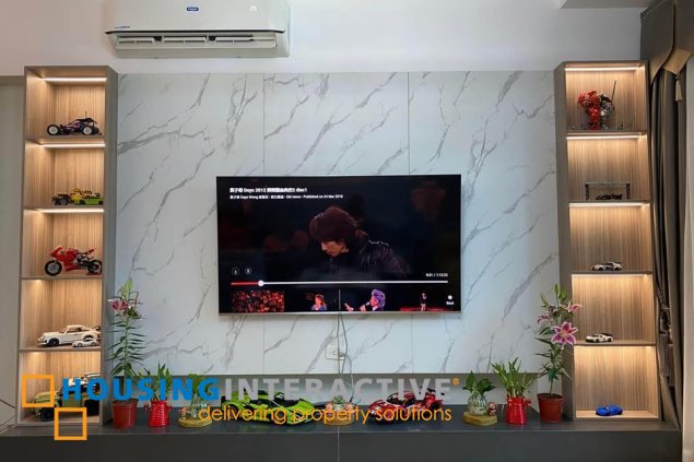 fully furnished 2br unit with parking for sale in one serendra