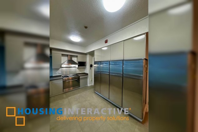 for rent:3br + den at pacific plaza towers