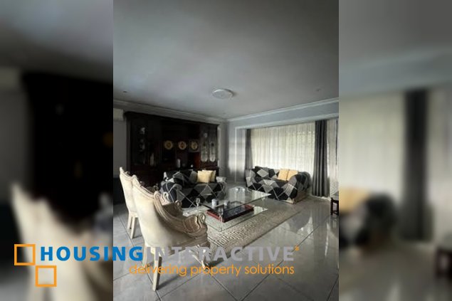 for sale house 4br with parking in ayala heights