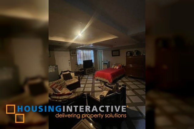 for sale house 4br with parking in ayala heights